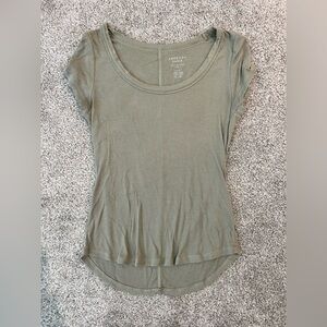American Eagle Soft & Sexy Ribbed Sage Green Short Sleeve Tee - Size Small